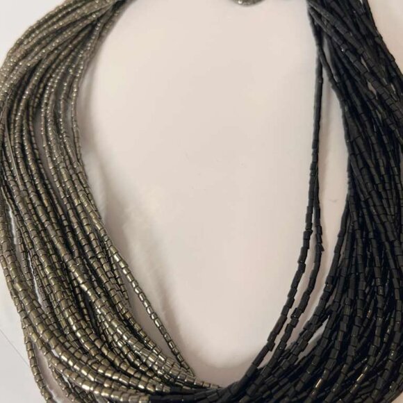 Paparazzi necklace & earrings set. - Picture 3 of 3